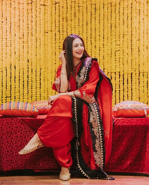 Divyanka Tripathi इठलाती इतराती अन्‌ मुस्कुराती?