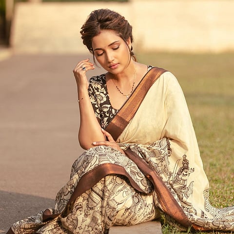 Rupali bhosale : नव्या फोटोशूटमध्ये खुललं 'संजना'चं सौंदर्य