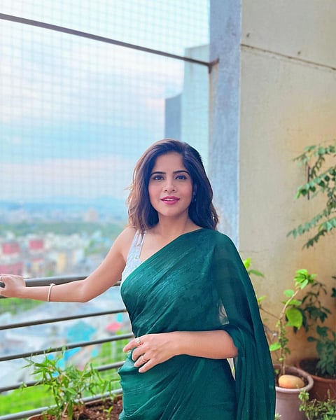 Amruta Deshmukh  अमृता देशमुखच्या साडीतील अदा, चाहते झाले फिदा