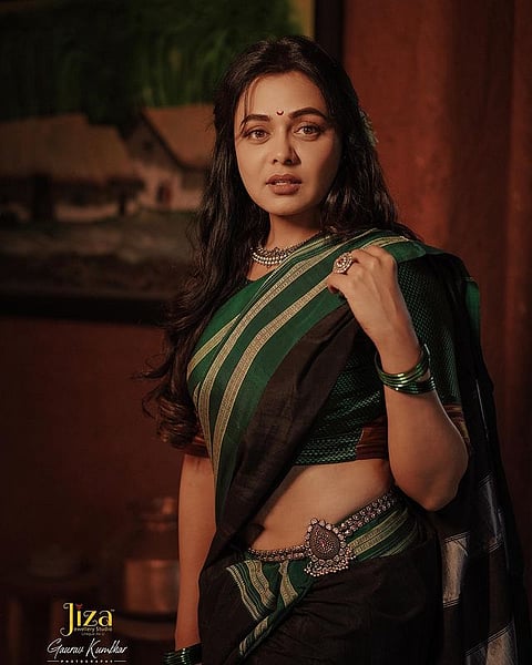 Prarthana Behere : ओल्ड इज गोल्ड! रुपानं देखणी प्रार्थनाचा हिरव्या साडीत नखरा