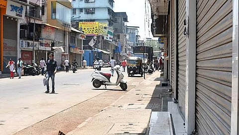 कोल्हापूर जिल्हा तिसर्‍या टप्प्यात?, सर्व दुकाने सुरू करण्यास परवानगी