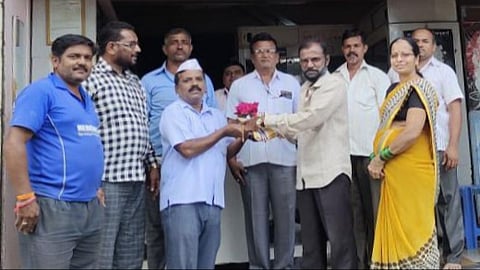 कोल्‍हापूर : इस्‍त्री व्यावसायिकाची प्रामाणिकता; सोन्याचे ब्रेसलेट केले परत