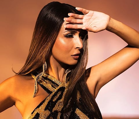 Malaika Arora : मलायका अरोरा दिसतेय ‘सापा’च्या वेशभूषेत