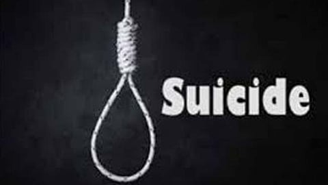 Suicide by hanging in Beed