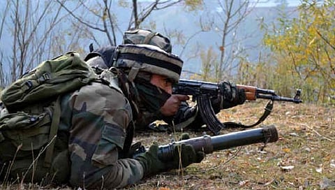 जम्मू- काश्मीर : पाकची पुन्हा नापाक हरकत, जवानांवर गोळीबार, BSF कडून चोख प्रत्युत्तर