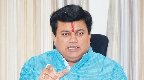 विद्यार्थ्यांना शिष्यवृत्ती तातडीने वितरित करा : उदय सामंत
