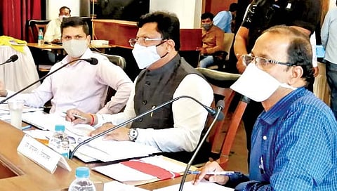 कोल्हापूरकर थेट पाईपलाईनच्या पाण्याने अभ्यंगस्नान करणार का?