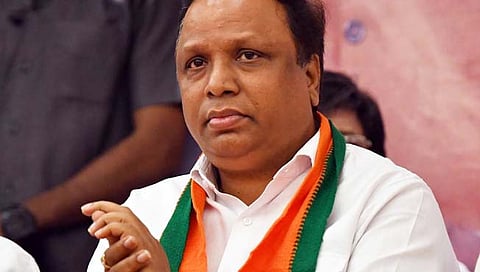 पेंग्विन सेनेने आता कबर बचाव अभियान सुरू करावे : आशिष शेलार