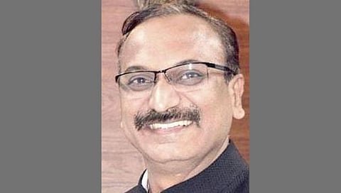 रत्‍नागिरी जिल्‍हाधिकाऱ्यांच्या नावे फेक फेसबुक अकाउंट