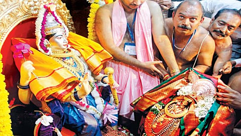 अंबाबाई व त्र्यंबोली भेटीचा सोहळा उत्साहात