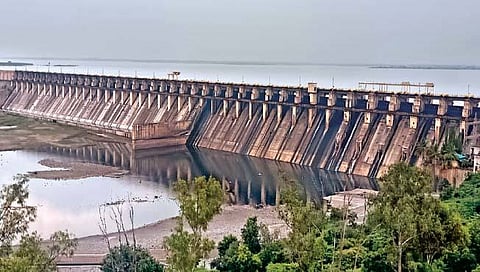 उजनी धरणाचा पाणीसाठा उणे 11 टक्के