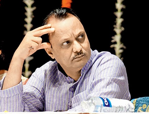 अजित पवार