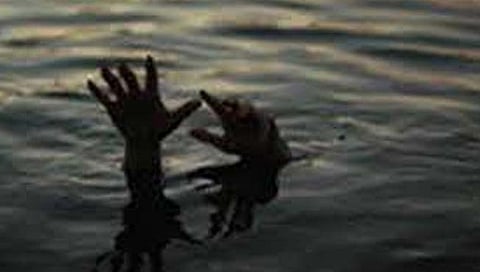 धुळे : गणेश विसर्जनासाठी गेलेल्या अभियंत्याचा पांझरा नदीत बुडून मृत्यू