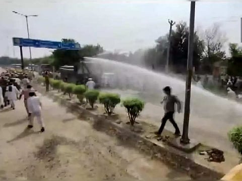 #शेतकरी आंदोलन : हरियाणात उपमुख्यमंत्र्यांचा कार्यक्रम उधळला