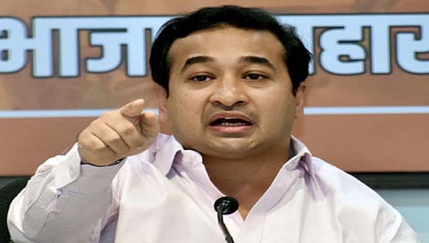 Niteh Rane : ‘एखादा पेंग्विन कमी पाळा, पण खड्डे बुजवून मुंबईकरांचा जीवघेणा प्रवास टाळा’