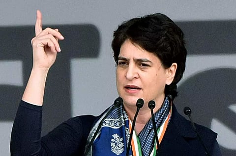 #priyanka gandhi : उत्तर प्रदेश पाेलिसांनी गेस्ट हाऊसलाच जाहीर केले जेल