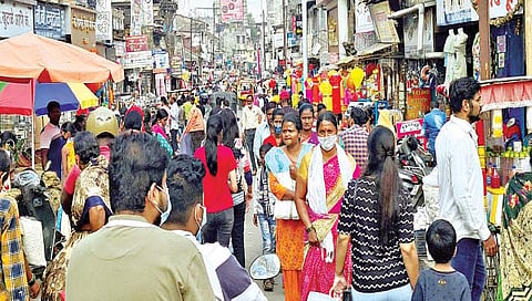 सातारा : वसुबारसने दीपोत्सवाला आज प्रारंभ
