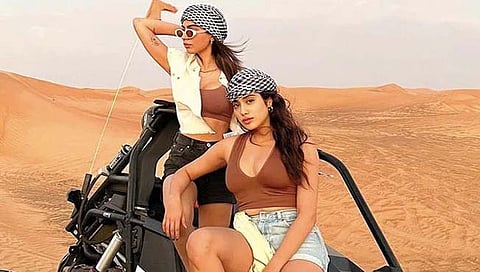 जान्हवी कपूर हिचा वाळवंटात हॉट अंदाज, सोशल मीडियावर धुमाकू‍ळ