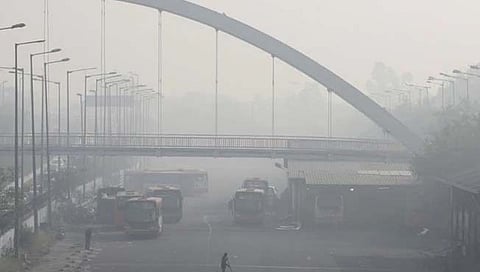 Delhi pollution : दिल्‍लीत वायू प्रदूषणाचा कहर, ट्रक वाहतुकीला शुक्रवारपर्यंत ‘नो एंट्री’