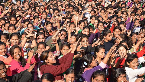 लोकसंख्या वाढली, तरी गर्भनिरोधकांचा वापरही वाढला !