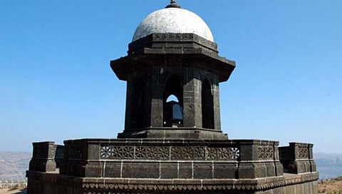 रायगड किल्ला : रायगडावरील विद्युतीकरणाच्या कामाचा मार्ग मोकळा!