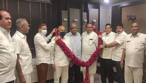 धुळे : जिल्हा बँकेवर सर्वपक्षीय शेतकरी विकास पॅनलची सत्ता