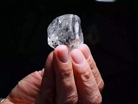 Panna Diamond Mining : ‘येथे’ टनभर  मातीत मिळतात ५० लाखांचे हिरे
