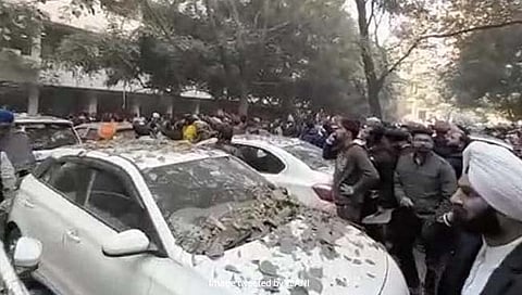 लुधियाना न्‍यायालयात स्‍फोट, २ ठार, चार गंभीर