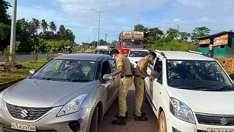 कर्नाटक मधून जिल्हा प्रवेशासाठी दोन  डोस अथवा आरटीपीसीआर बंधनकारक