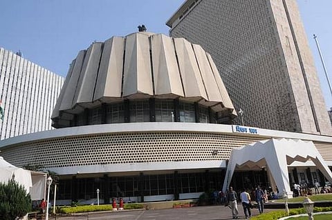 राहुरीचे धर्मांतर विधिमंडळात; दराडे नियंत्रण कक्षात