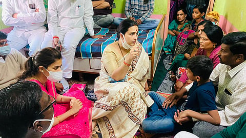 महाराष्ट्रातील मुलींवरील अत्याचार सहन करणार नाही : चित्रा वाघ