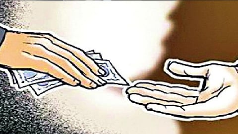 Pune Bribe Casre