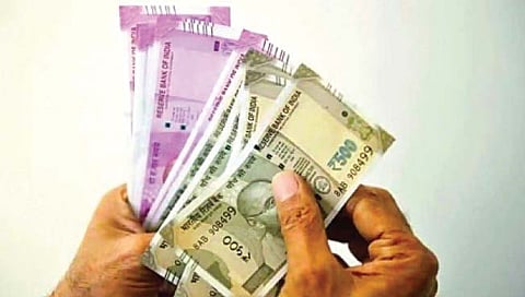 ईपीएफ खाते धारकाला काढता येणार एक लाख रुपये