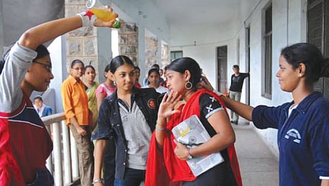 विद्यार्थिनींच्या सुरक्षेचे नियम कठोर होणार