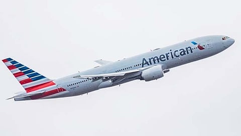 American Airlines : हद्‍दच झाली…महिला प्रवाशाचा मास्‍क घालण्‍यास नकार, विमान निम्‍म्‍या वाटेतून माघारी परतले