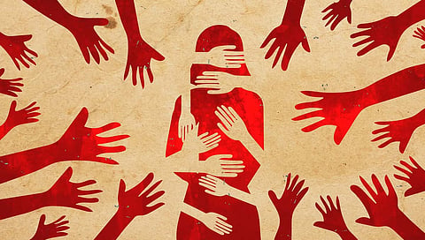 Gangrape : छत्तीसगढमध्ये भरदिवसा आरोग्य केंद्रात नर्सला बांधून गँगरेप, तिघांना अटक