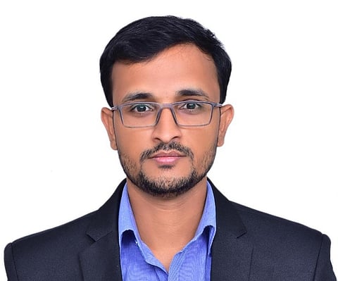 राज्यपाल भगतसिंग कोश्यारी यांच्याकडून सोमनाथ गिते यांच्या व्यसनमुक्ती लिखाणाची दखल