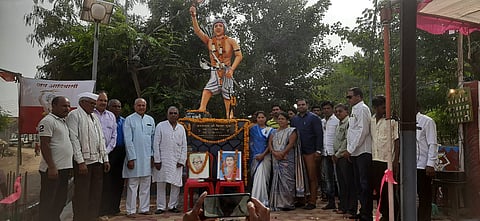  महानायक बिरसा मुंडा यांच्या पुतळ्याचे लोकार्पण