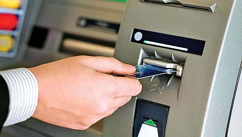 ATM Cloning : एटीएम कार्ड कोल्‍हापुरात आणि पैसे कट झाले दिल्लीतून !