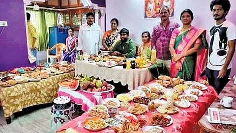 ‘या’ भावी जावईबापूंचा जंगी पाहुणचार; कुटुंबाने बनवले तब्‍बल ३६५ खाद्यपदार्थ!