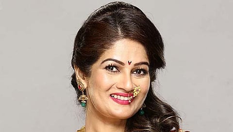 resham tipnis