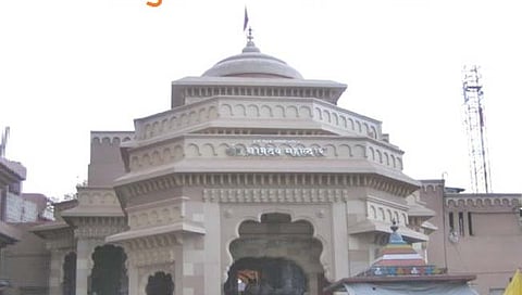 संक्रांतीला पंढरपुरात विठ्ठल दर्शन सुरू, हार, प्रसाद नेण्यास बंदी