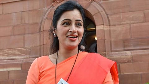 अमरावतीत नवनीत राणा विरोधात अभिजीत अडसूळ दंड थोपटणार ?
