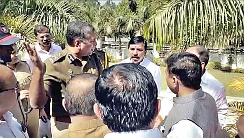 नाशिक : मला चपराशी समजताय का? पोलिस आयुक्तांनी सेेना पदाधिकार्‍यांना खडसावले