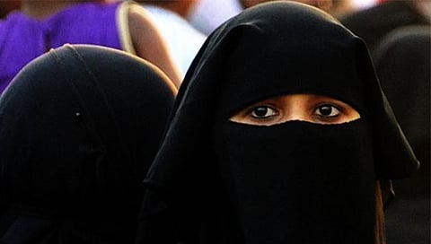 Hijab : पसंत असेल वा नसेल, हिजाब घालण्याच्या अधिकारापासून वंचित केले जाऊ शकत नाही; सर्वोच्च न्यायालयात युक्तिवाद