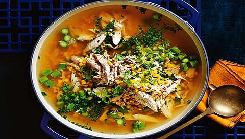 Chicken Sweet Corn Soup :  काही मिनिटांमध्‍ये बनवा स्वीट कॉर्न चिकन सूप
