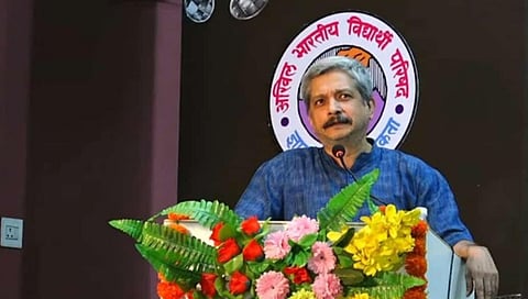 डॉ. योगेश सोमण 