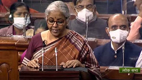  काँग्रेस आणि भाजपच्या कार्यकाळात तुलना केल्यास काँग्रेसच्या कार्यकाळात महागाई जास्त  होती, -निर्मला सितारमण
