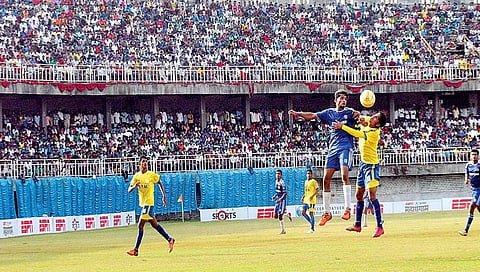 Mahapour Trophy : ‘महापौर चषक’ने फुटबॉल हंगामाचा 11 रोजी प्रारंभ