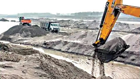 बारामती : गौणखनिज उत्खननावर कारवाईची प्रतीक्षा; महसूल विभागाकडून वेळकाढूपणा